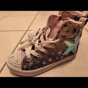 $24.95 Twinkle toes Free Shipping. Girls Size 13. Comes clean, like new.